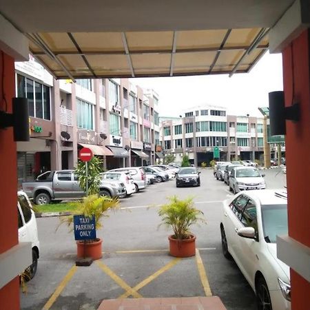 Zotel Business & Leisure Hotel Kuching Luaran gambar