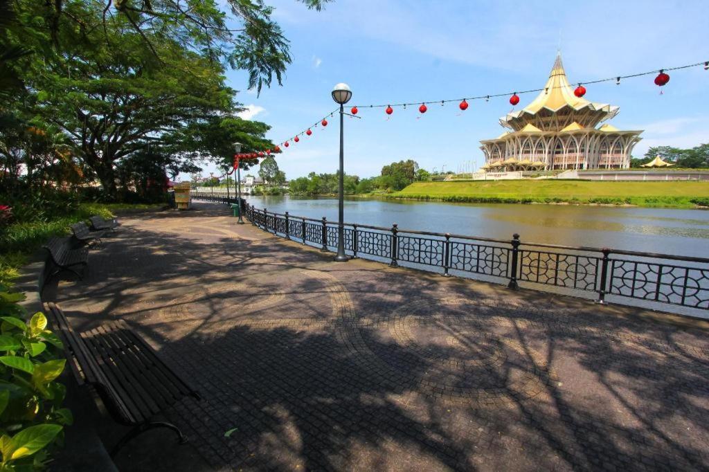 Zotel Business & Leisure Hotel Kuching Luaran gambar