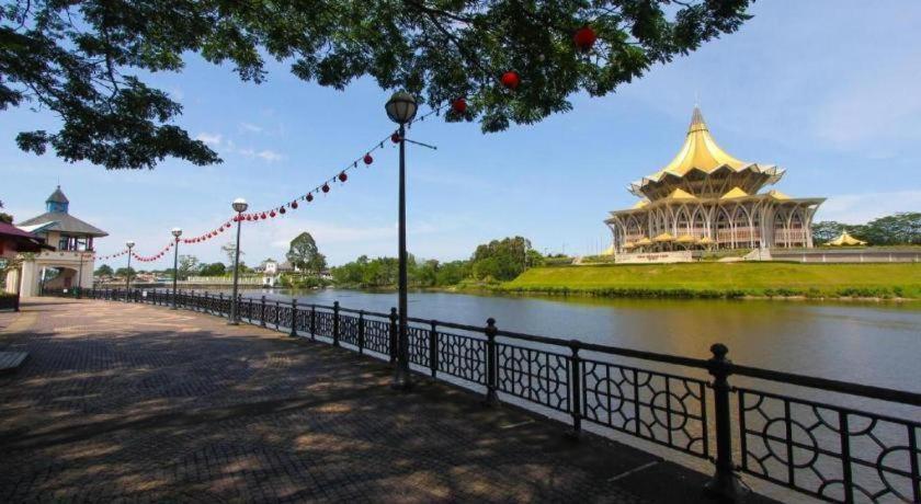 Zotel Business & Leisure Hotel Kuching Luaran gambar