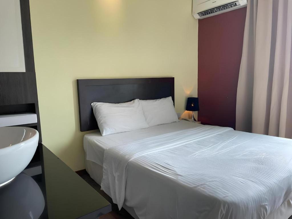Zotel Business & Leisure Hotel Kuching Luaran gambar